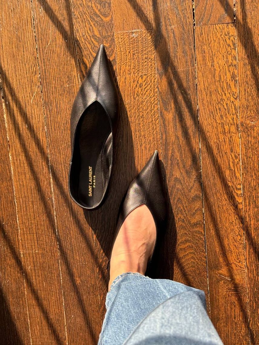 YVES SAINT LAURENT Ballerinas front view - Women's luxury Shoes