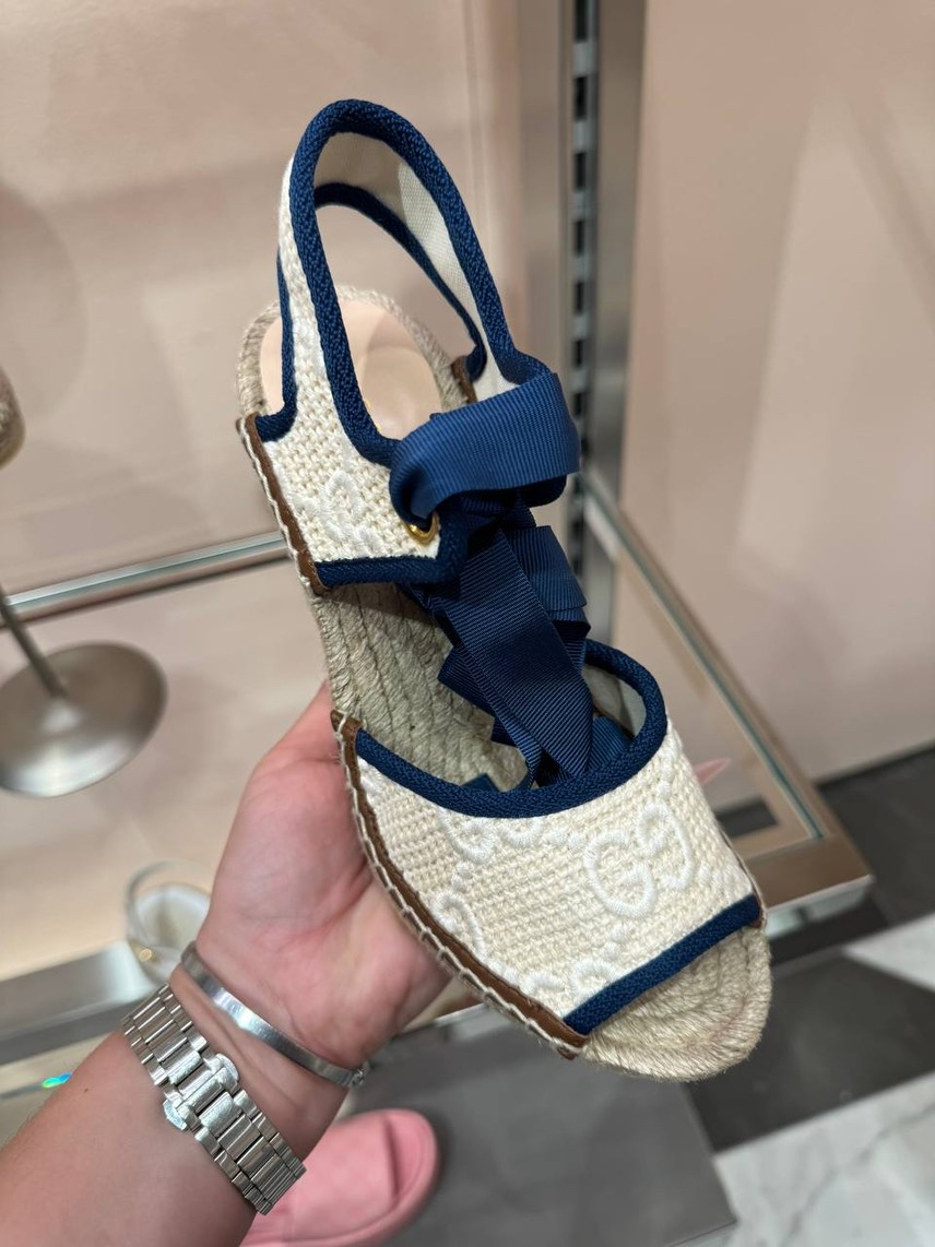 GUCCI Espadrilles side view - Women's luxury Shoes