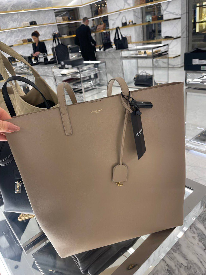 YVES SAINT LAURENT Totes front view - Women's luxury Bags