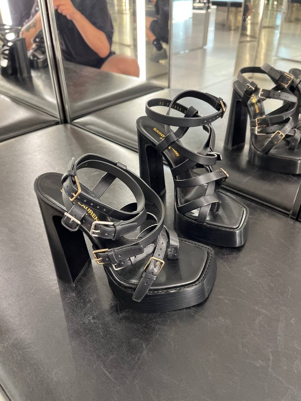 YVES SAINT LAURENT Sandals front view - Women's luxury Shoes