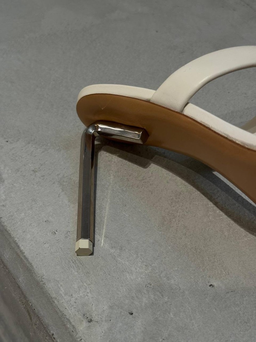 OFF-WHITE Sandals side view - Women's luxury Shoes