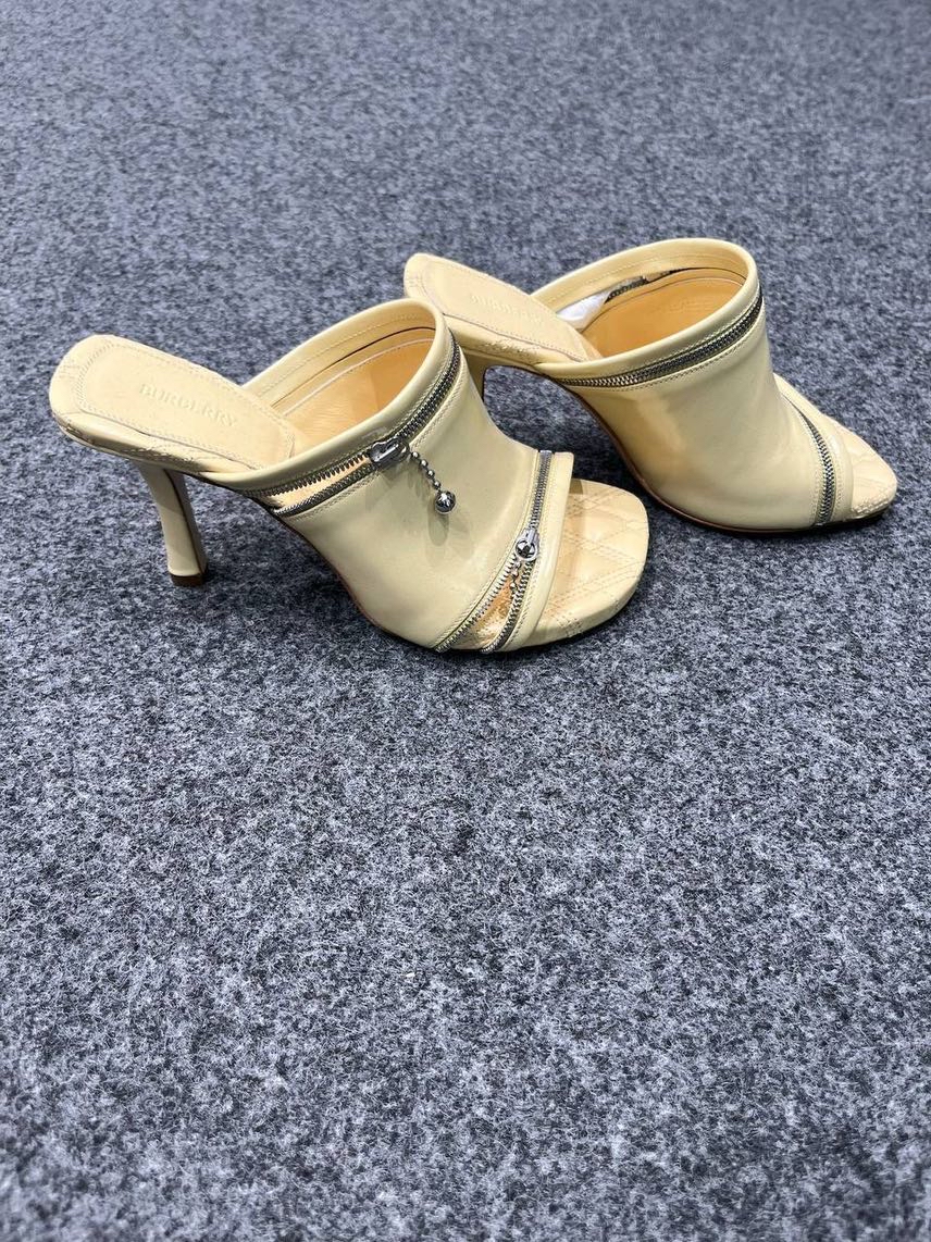 BURBERRY Sandals side view - Women's luxury Shoes