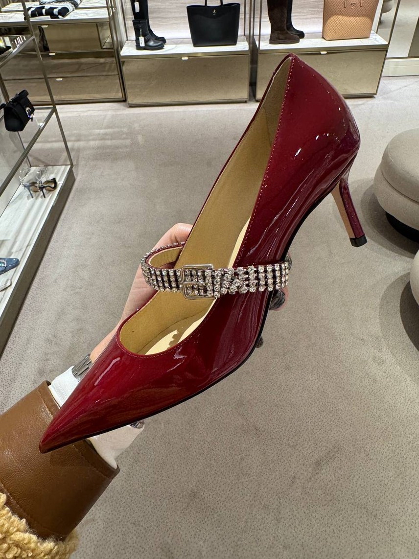 JIMMY CHOO Pumps front view - Women's luxury Shoes