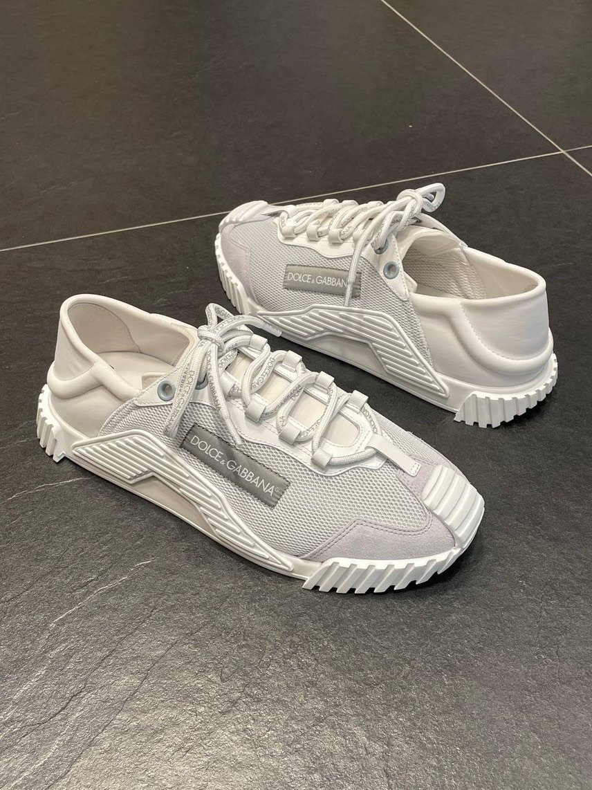 DOLCE & GABBANA Sneakers side view - Men's luxury Shoes