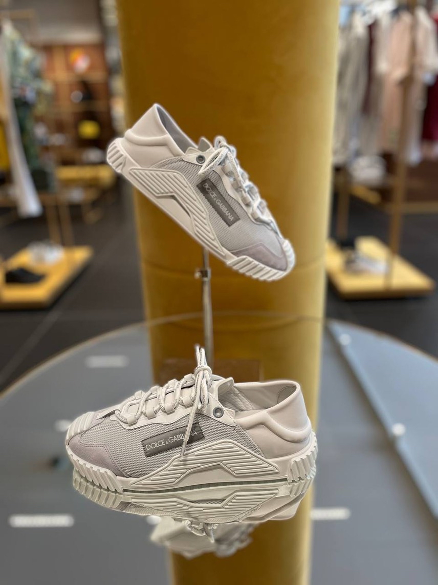 DOLCE & GABBANA Sneakers side view - Men's luxury Shoes