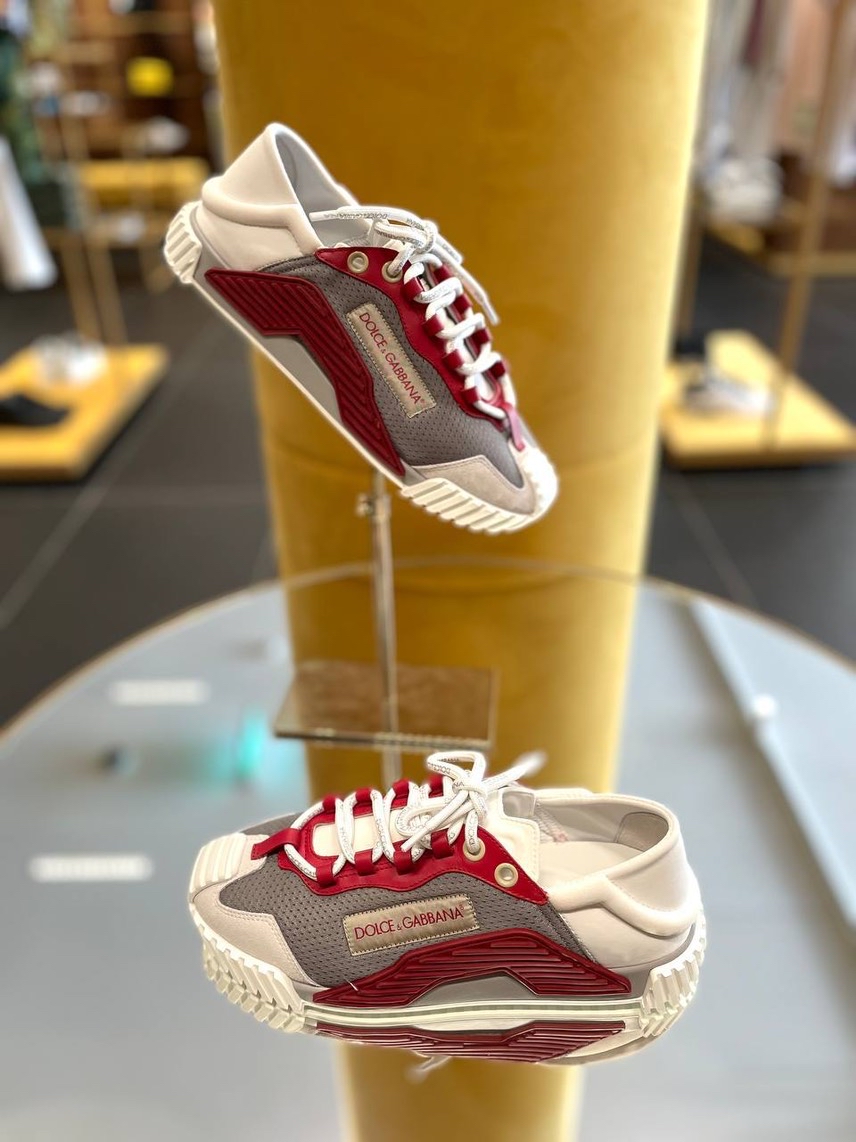 DOLCE & GABBANA Sneakers side view - Men's luxury Shoes