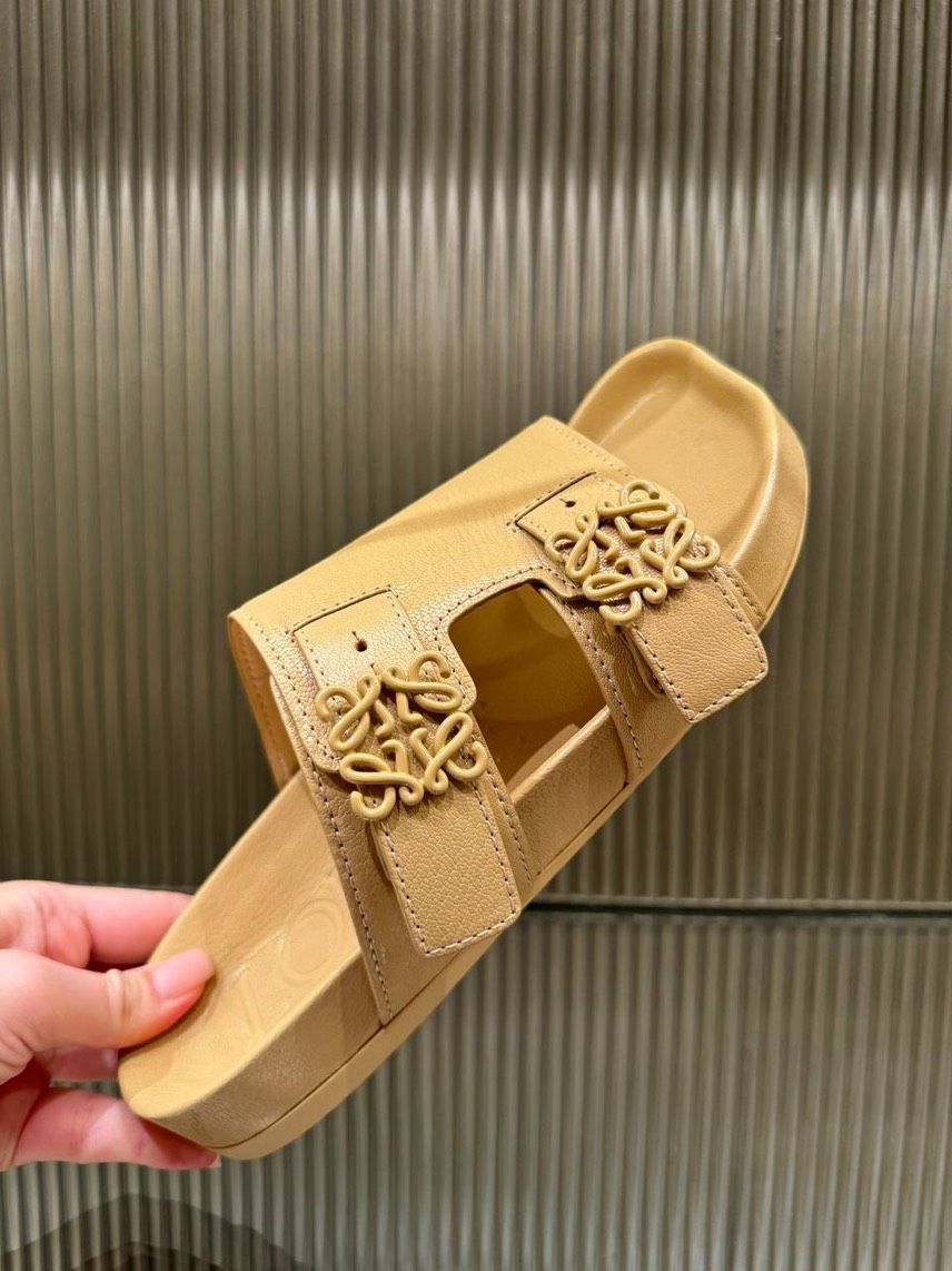 LOEWE Slides side view - Women's luxury Shoes