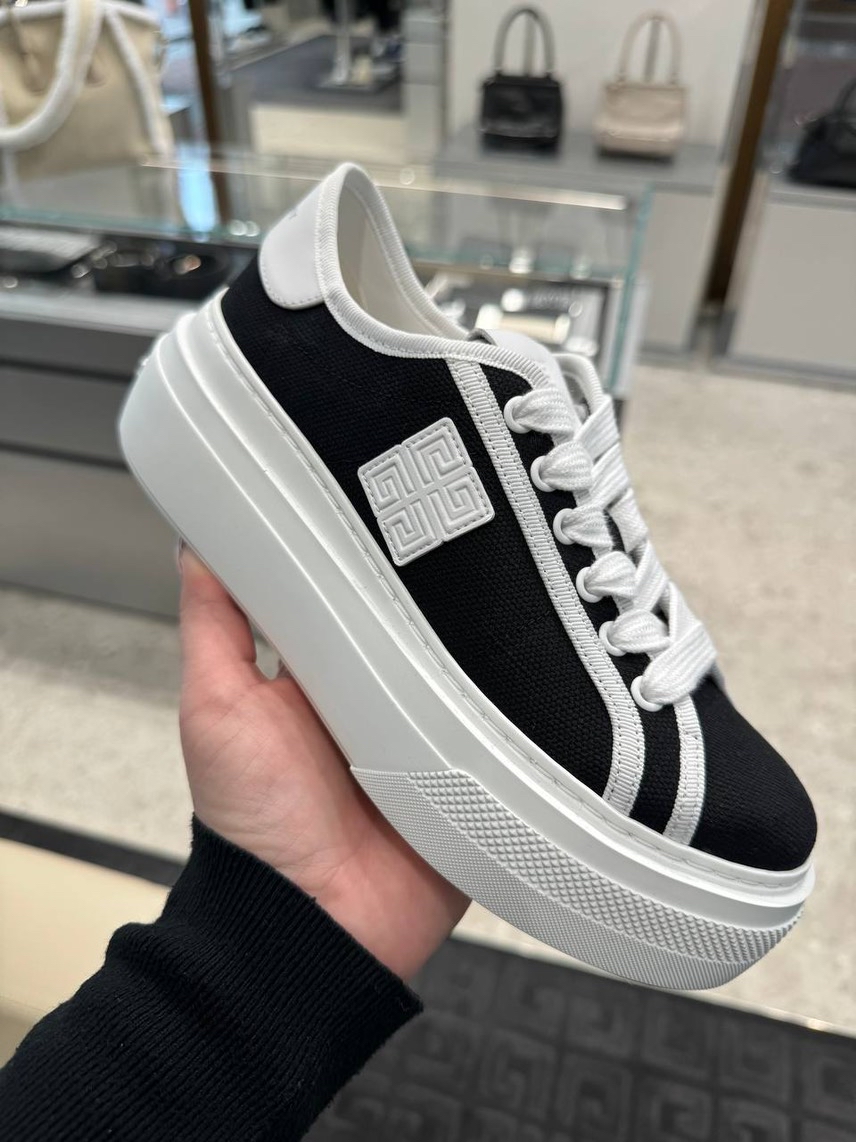 GIVENCHY Sneakers front view - Women's luxury Shoes