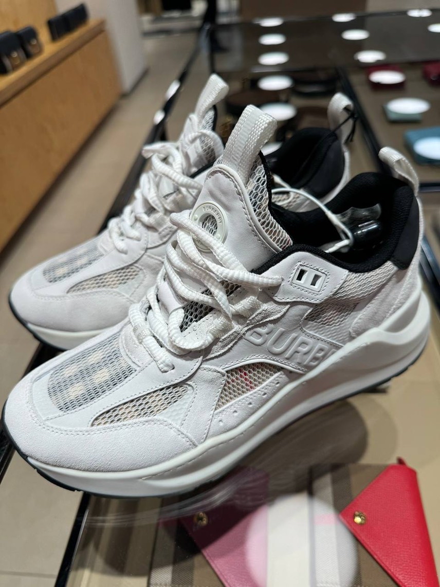 BURBERRY Sneakers front view - Men's luxury Shoes