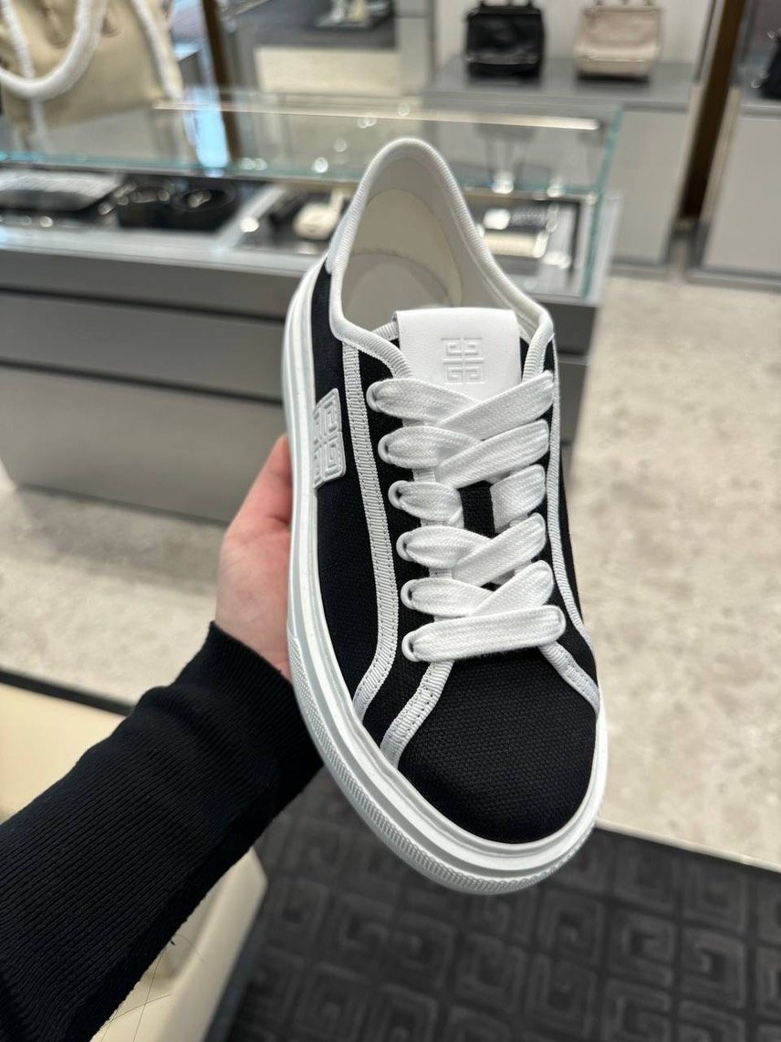 GIVENCHY Sneakers side view - Women's luxury Shoes