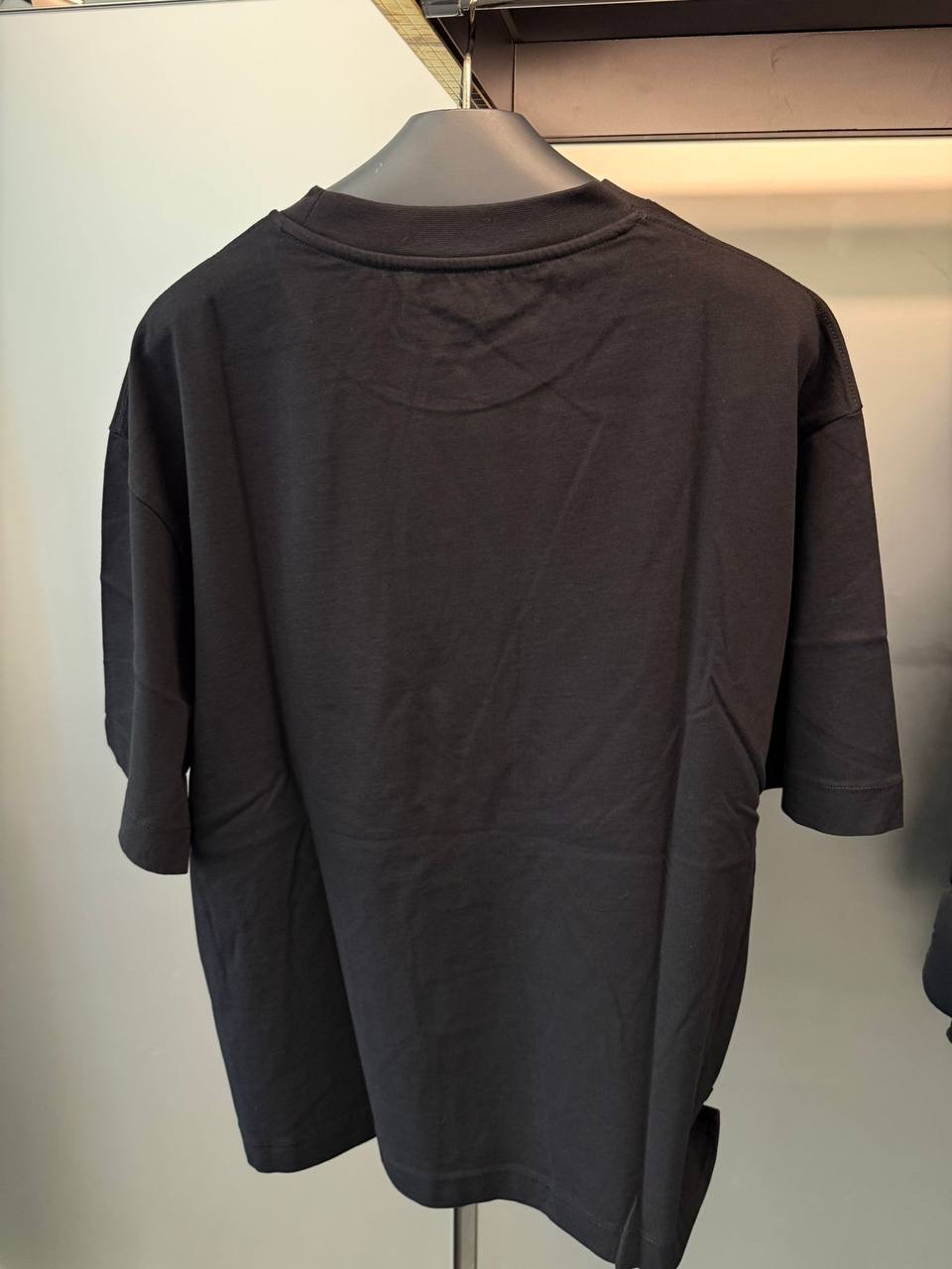 OFF-WHITE T-shirt and Polo side view - Men luxury Clothes