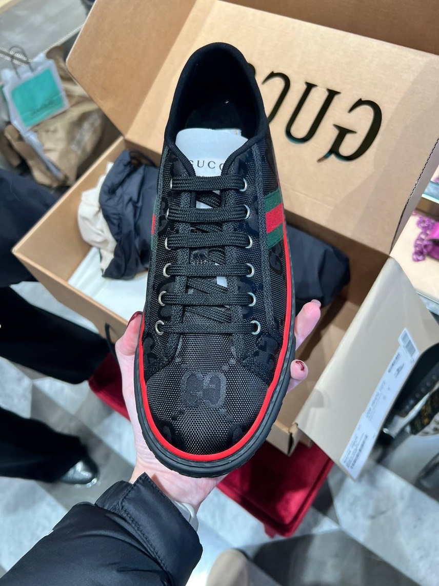GUCCI Sneakers side view - Men's luxury Shoes