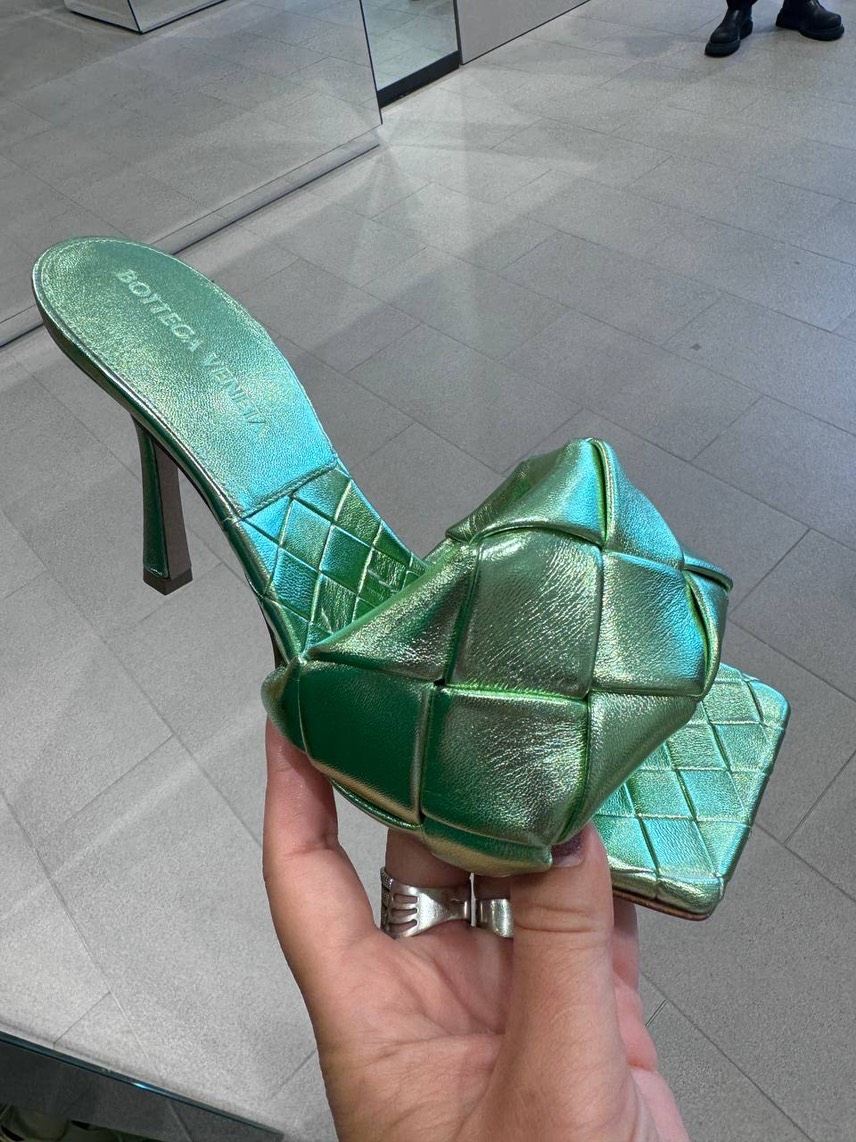 BOTTEGA VENETA Sandals front view - Women's luxury Shoes