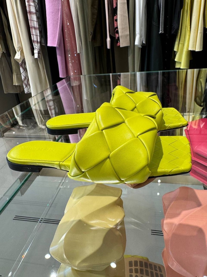 BOTTEGA VENETA Slides front view - Women's luxury Shoes