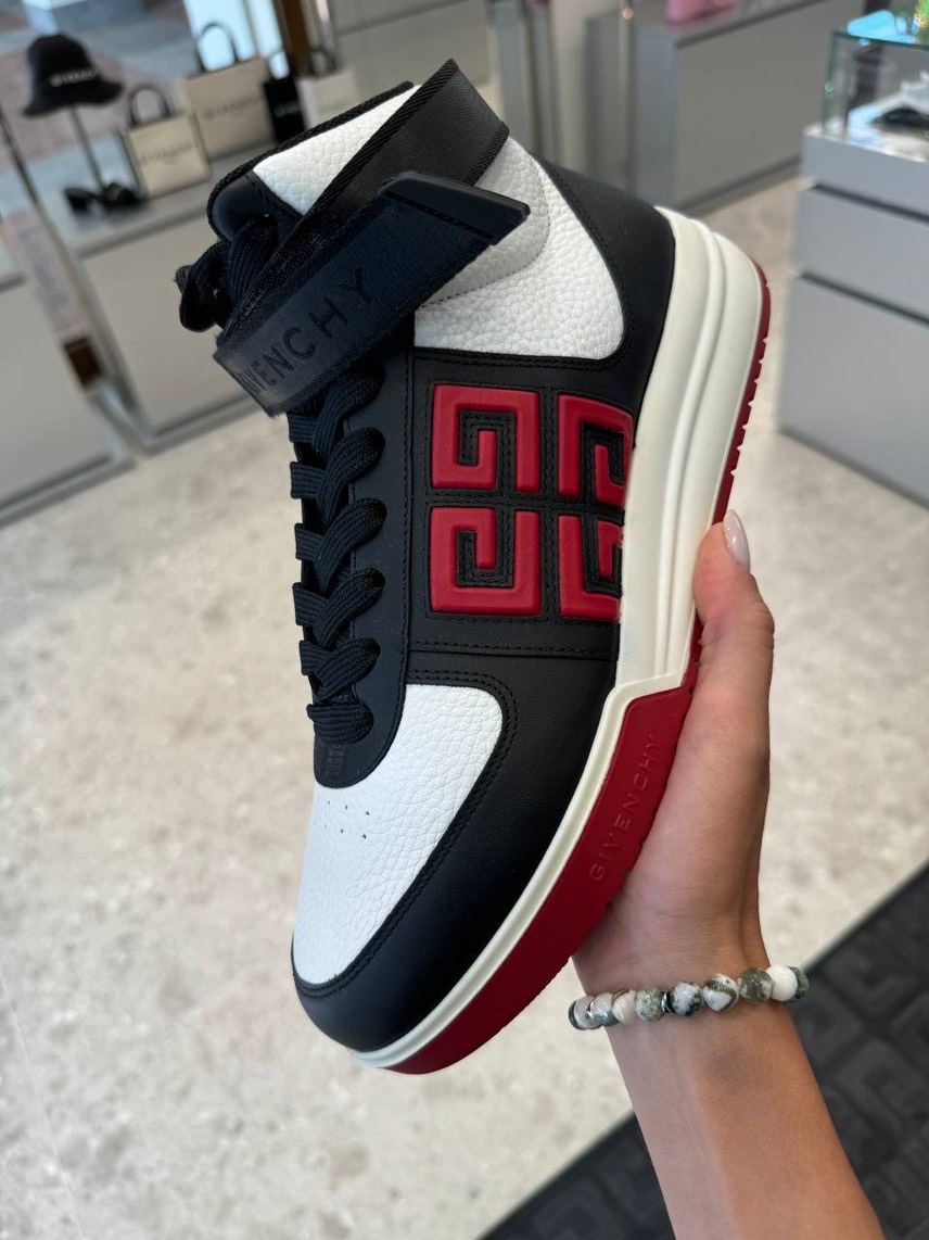 GIVENCHY Sneakers front view - Men's luxury Shoes
