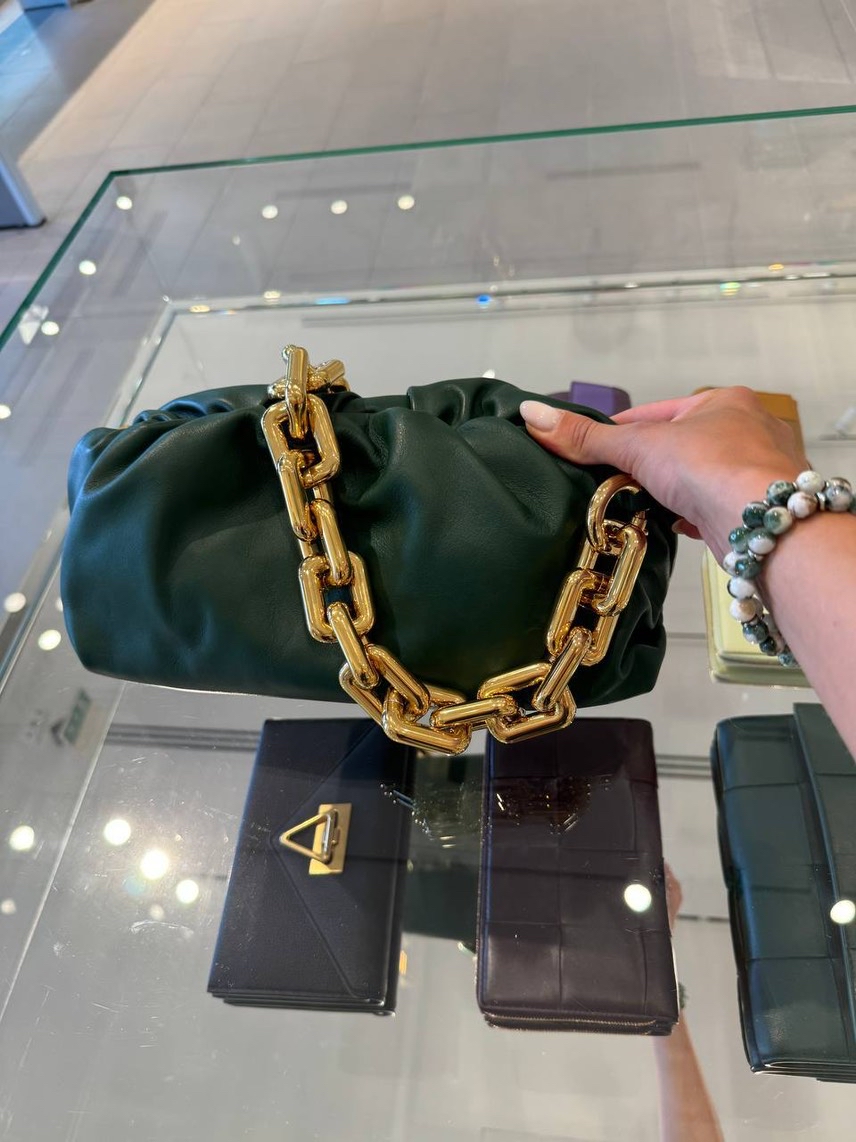 BOTTEGA VENETA Shoulder bags side view - Women's luxury Bags