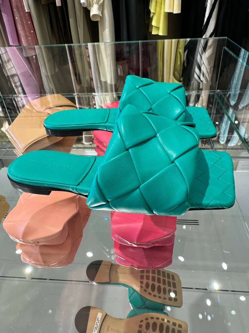 BOTTEGA VENETA Slides front view - Women's luxury Shoes
