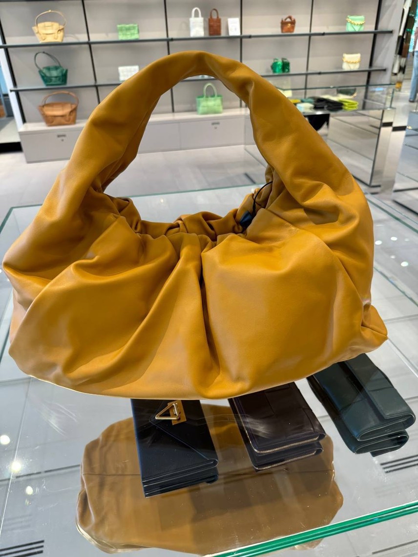 BOTTEGA VENETA Shoulder bags front view - Women's luxury Bags