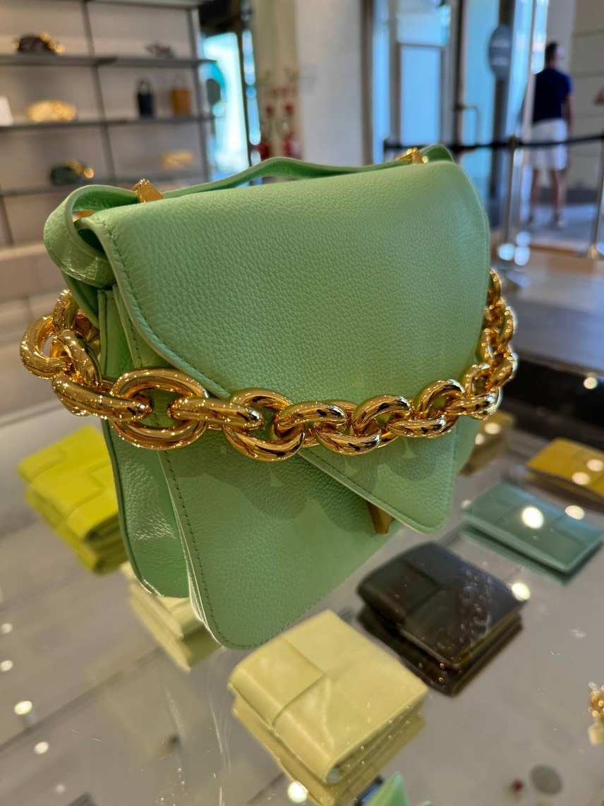 BOTTEGA VENETA Shoulder bags side view - Women's luxury Bags