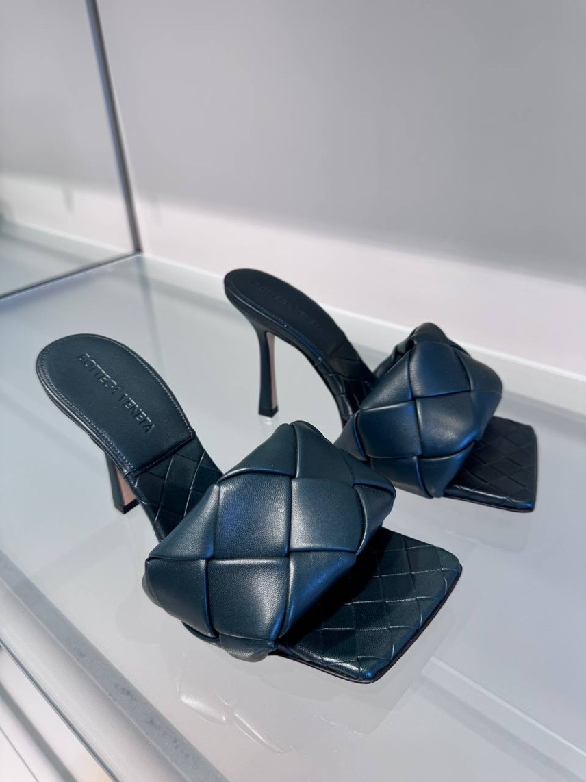 BOTTEGA VENETA Sandals front view - Women's luxury Shoes