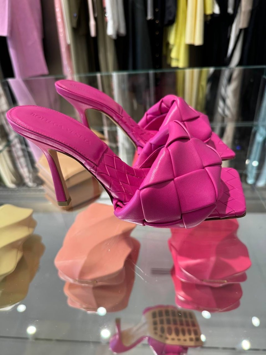 BOTTEGA VENETA Sandals front view - Women's luxury Shoes