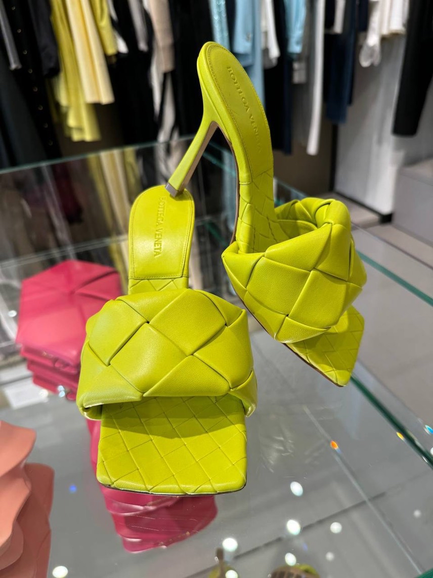 BOTTEGA VENETA Sandals front view - Women's luxury Shoes