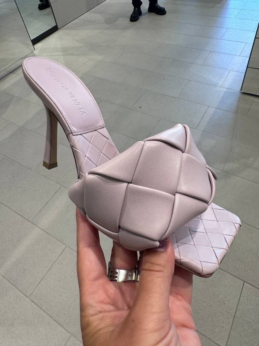 BOTTEGA VENETA Sandals front view - Women's luxury Shoes