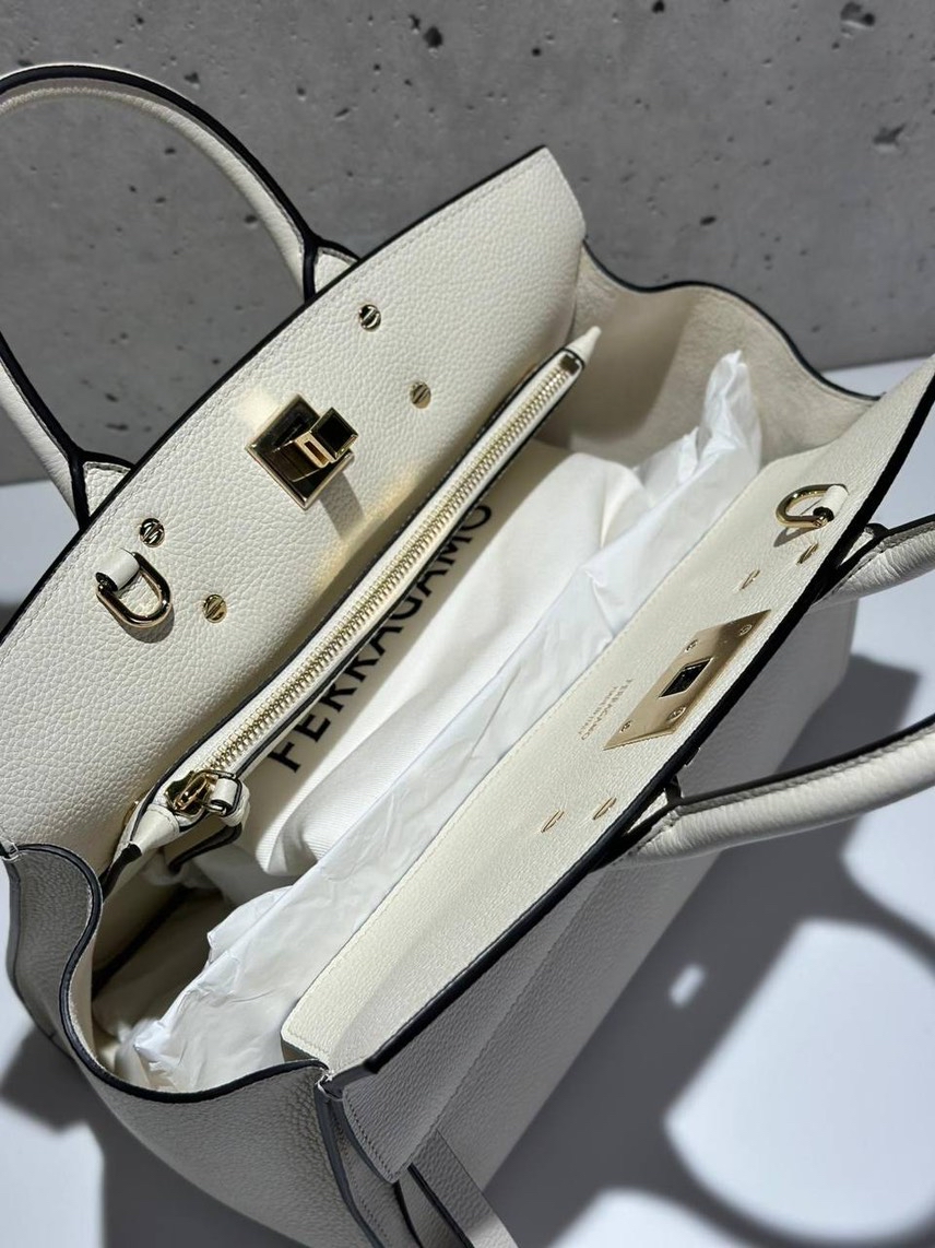 SALVATORE FERRAGAMO Crossbody bags side view - Women's luxury Bags