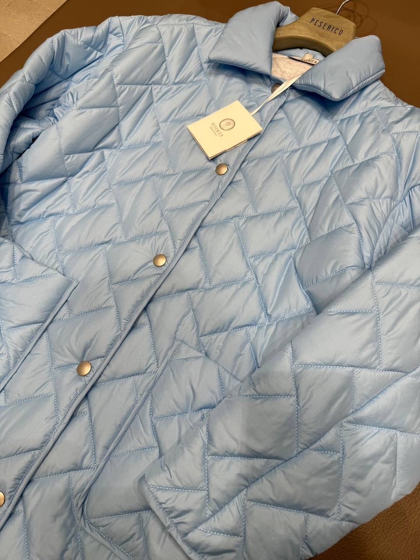 PESERICO Down jacket side view - Women's luxury Clothes