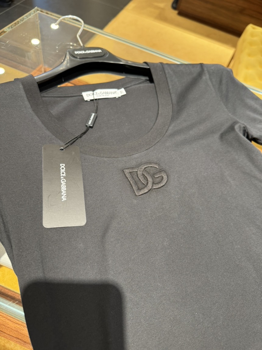 DOLCE & GABBANA T-shirt and Polo side view - Women's luxury Clothes
