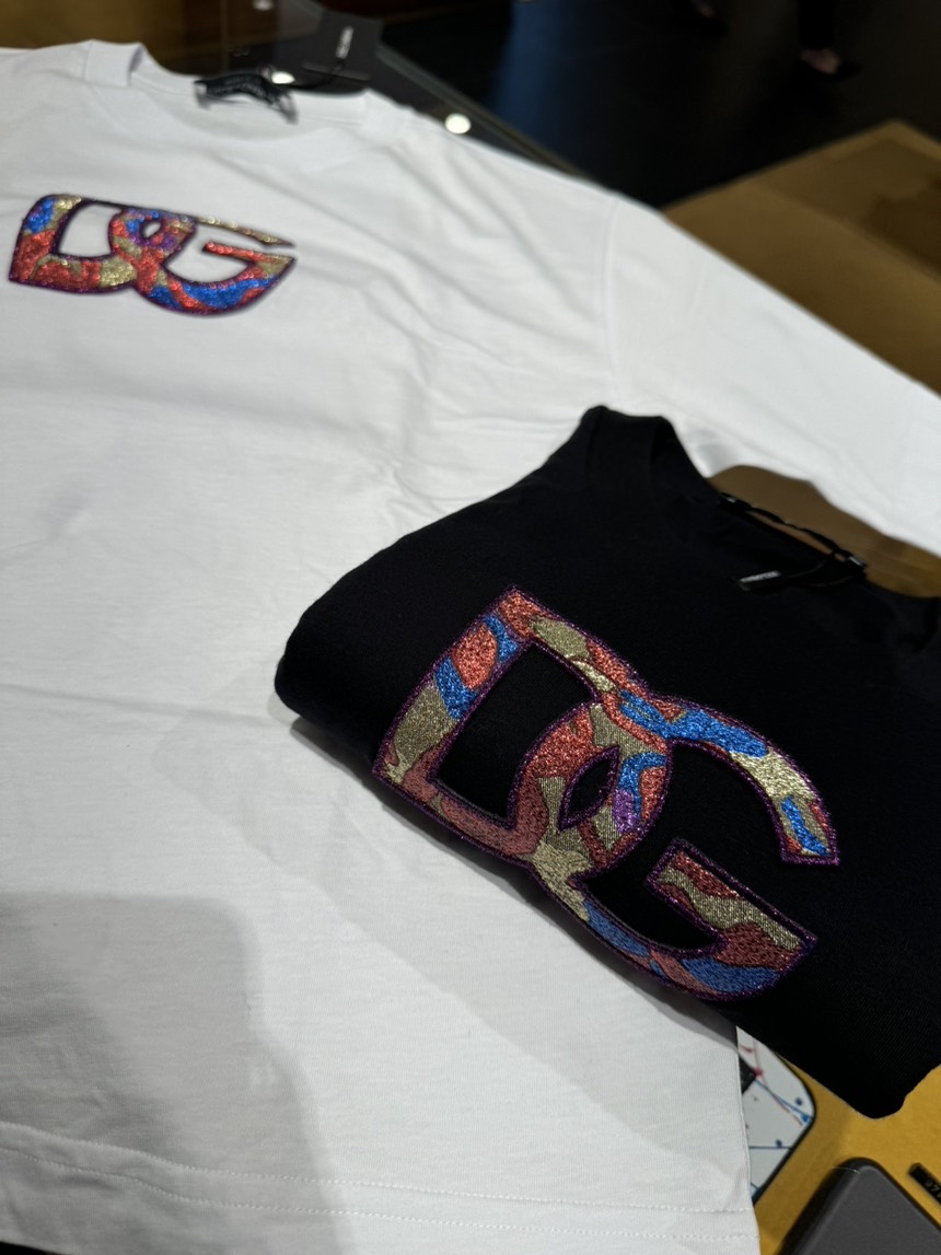 DOLCE & GABBANA T-shirt and Polo side view - Women's luxury Clothes