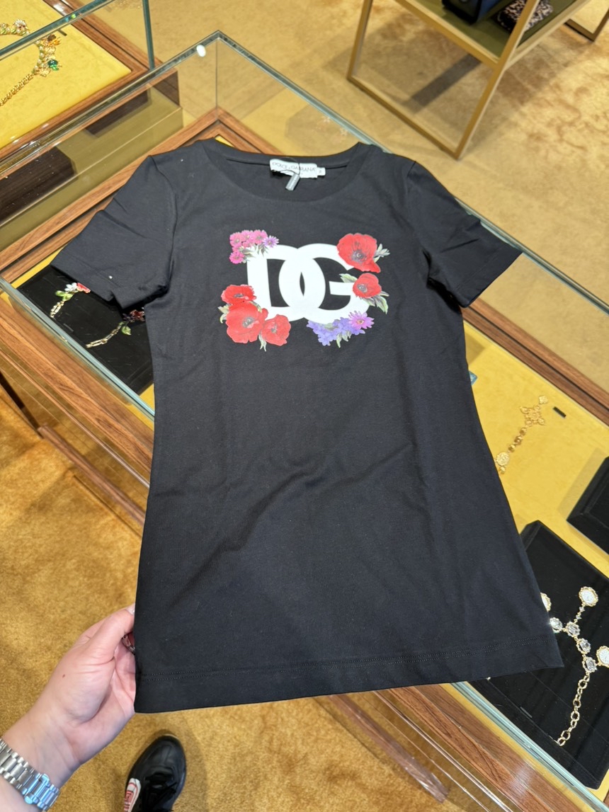 DOLCE & GABBANA T-shirt and Polo side view - Women's luxury Clothes