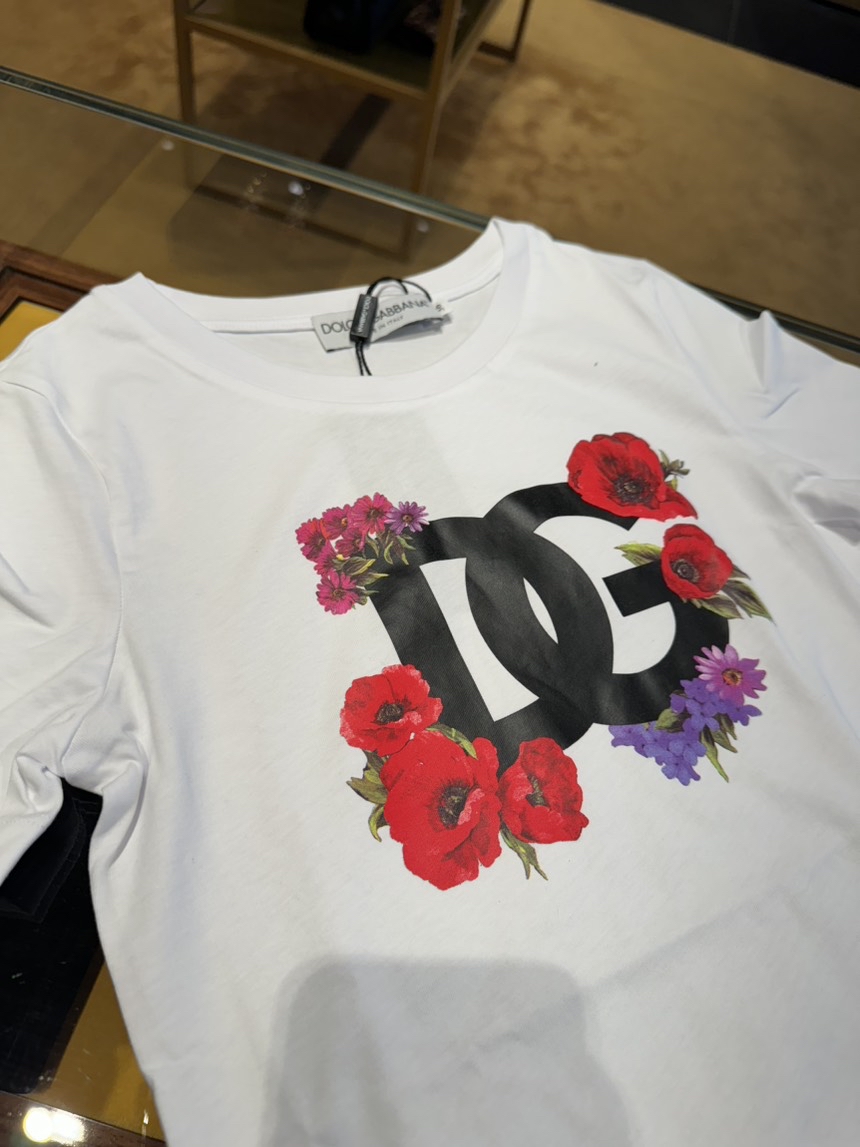 DOLCE & GABBANA T-shirt and Polo side view - Women's luxury Clothes