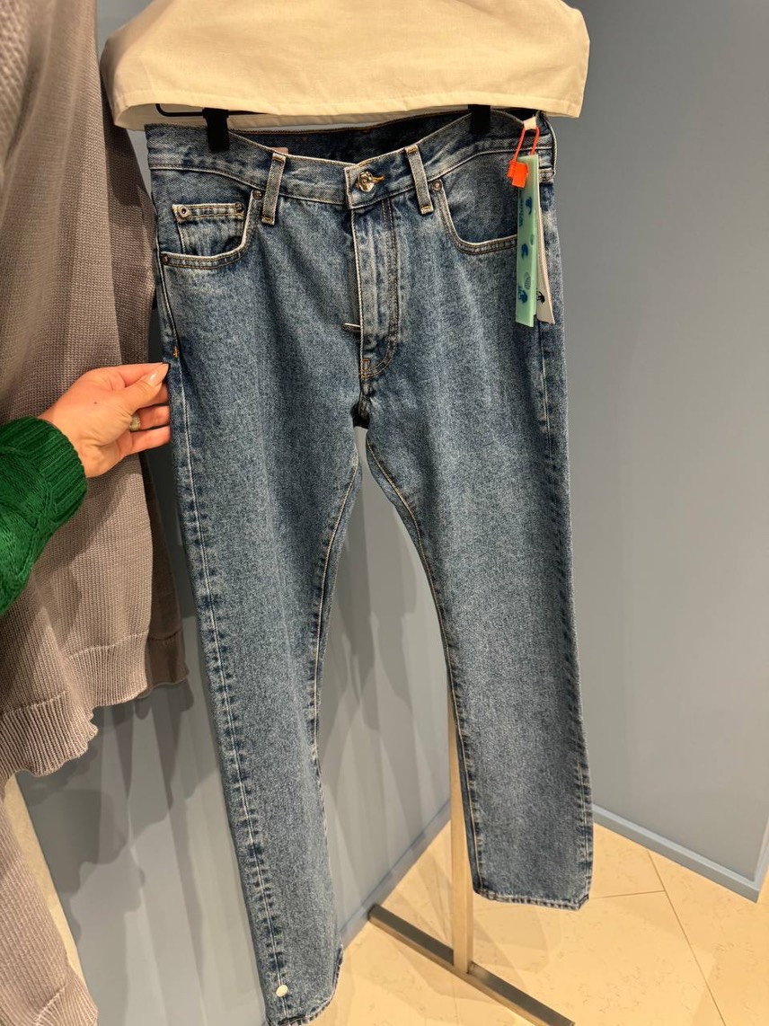OFF-WHITE Denim side view - Women's luxury Clothes