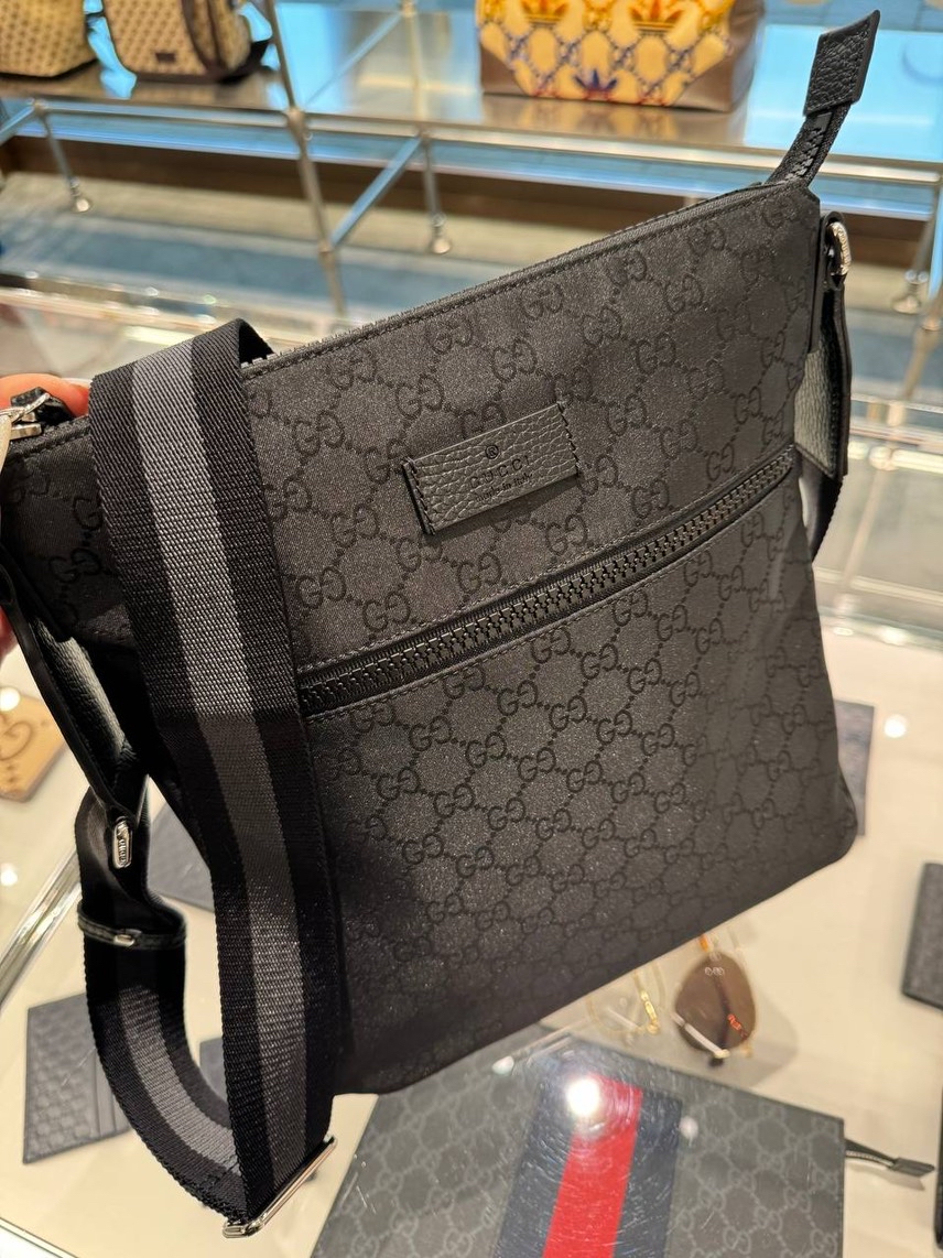 GUCCI Messenger bags side view - Men's luxury Bags