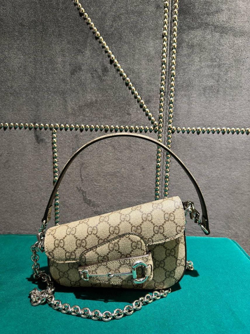 GUCCI Shoulder bags side view - Women's luxury Bags