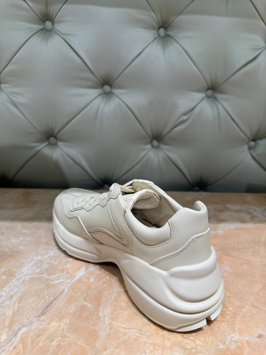 GUCCI Sneakers side view - Women's luxury Shoes