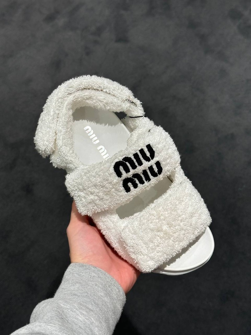 MIU MIU Sandals side view - Women's luxury Shoes
