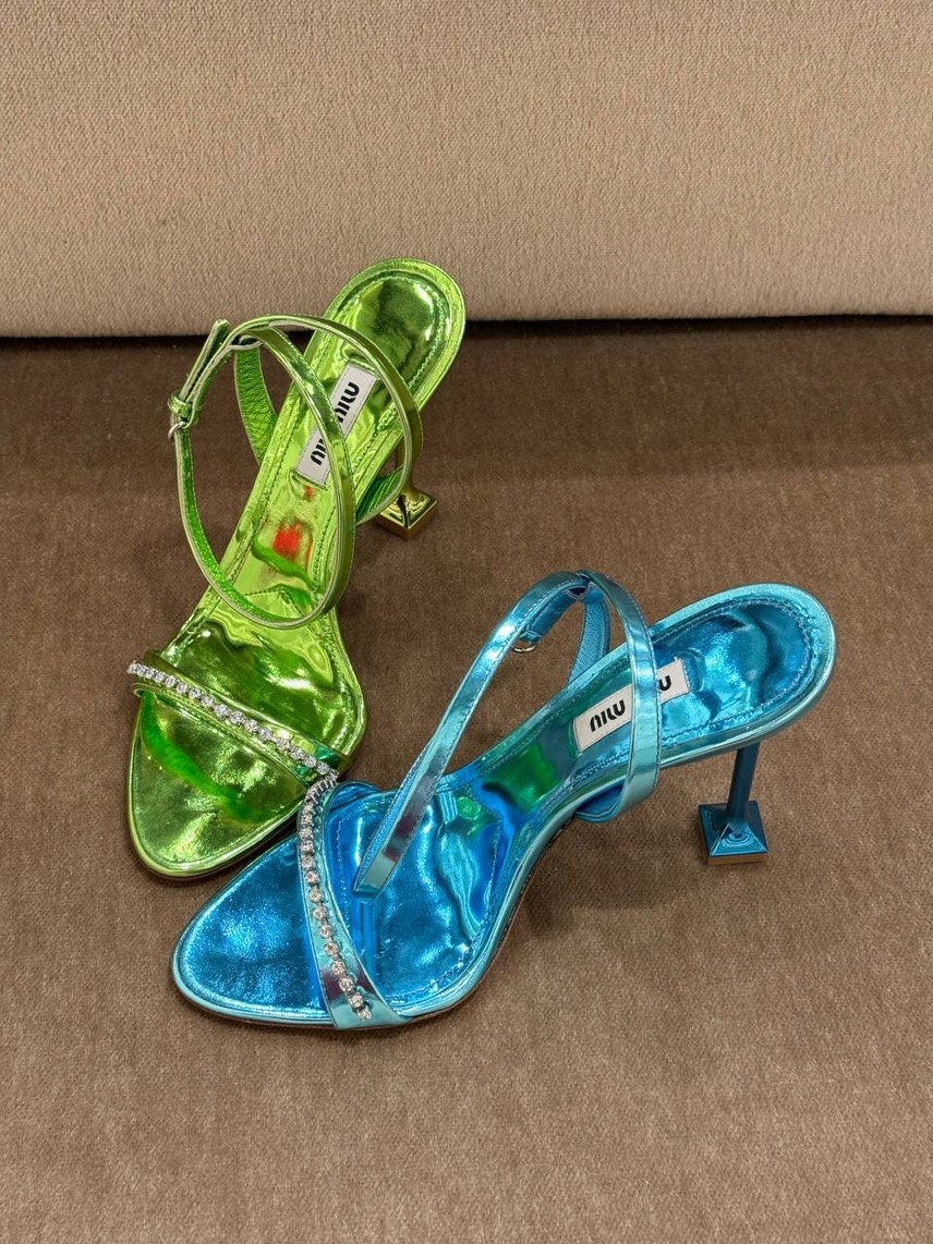 MIU MIU Sandals side view - Women's luxury Shoes