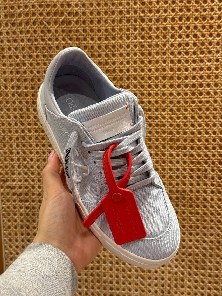 OFF-WHITE Sneakers side view - Women's luxury Shoes