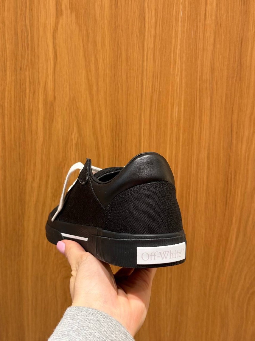 OFF-WHITE Sneakers side view - Women's luxury Shoes
