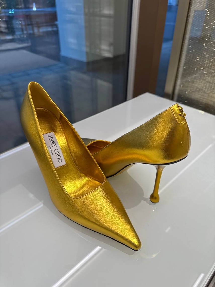 JIMMY CHOO Pumps front view - Women's luxury Shoes