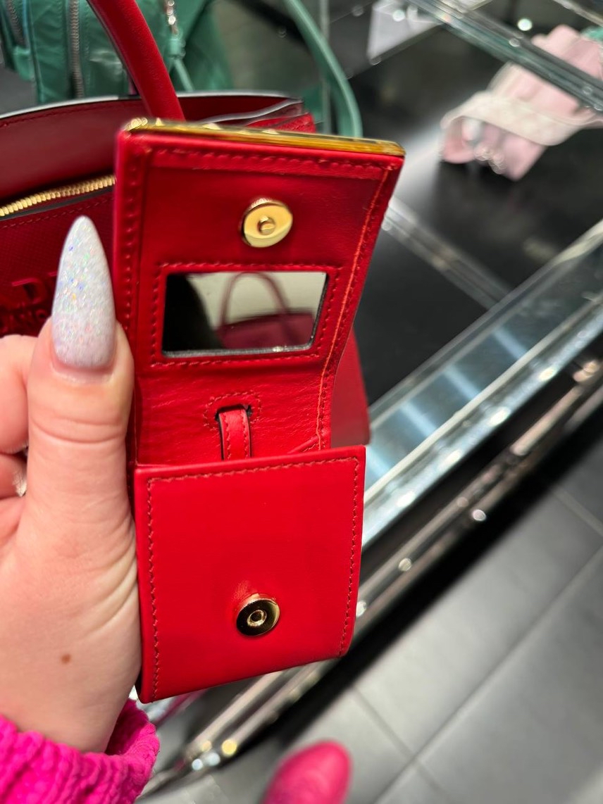 PRADA Totes side view - Women's luxury Bags