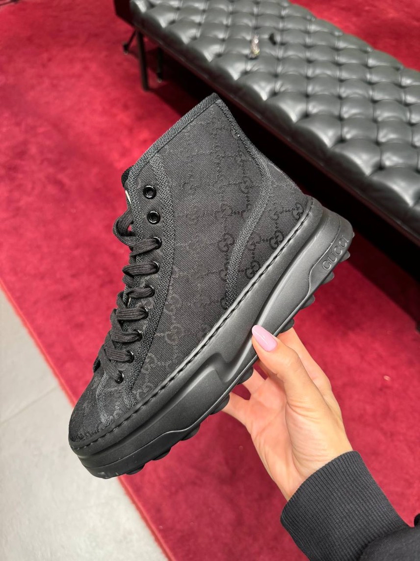 GUCCI Sneakers front view - Men's luxury Shoes