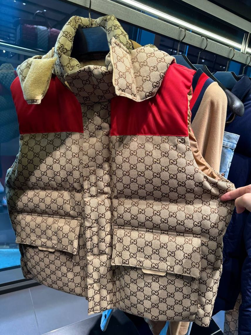 GUCCI Gilets front view - Men's luxury Clothes