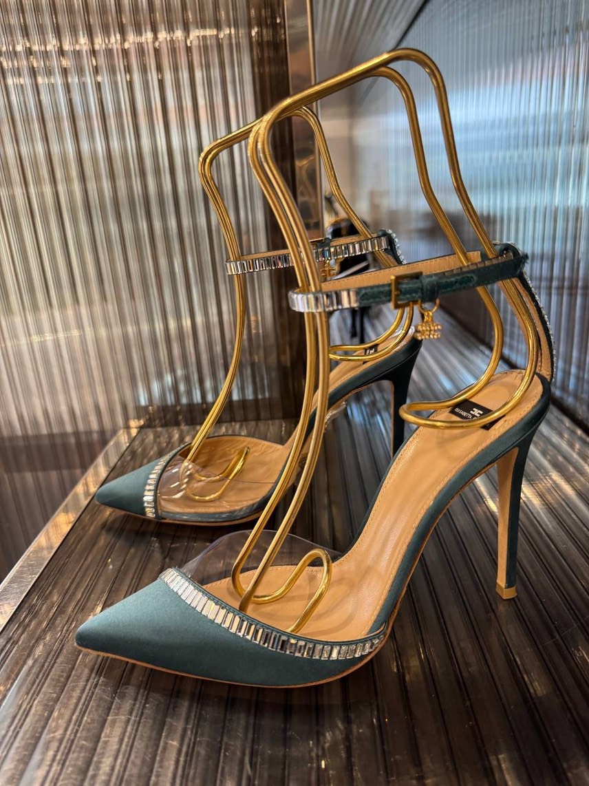 ELISABETTA FRANCHI Pumps front view - Women's luxury Shoes