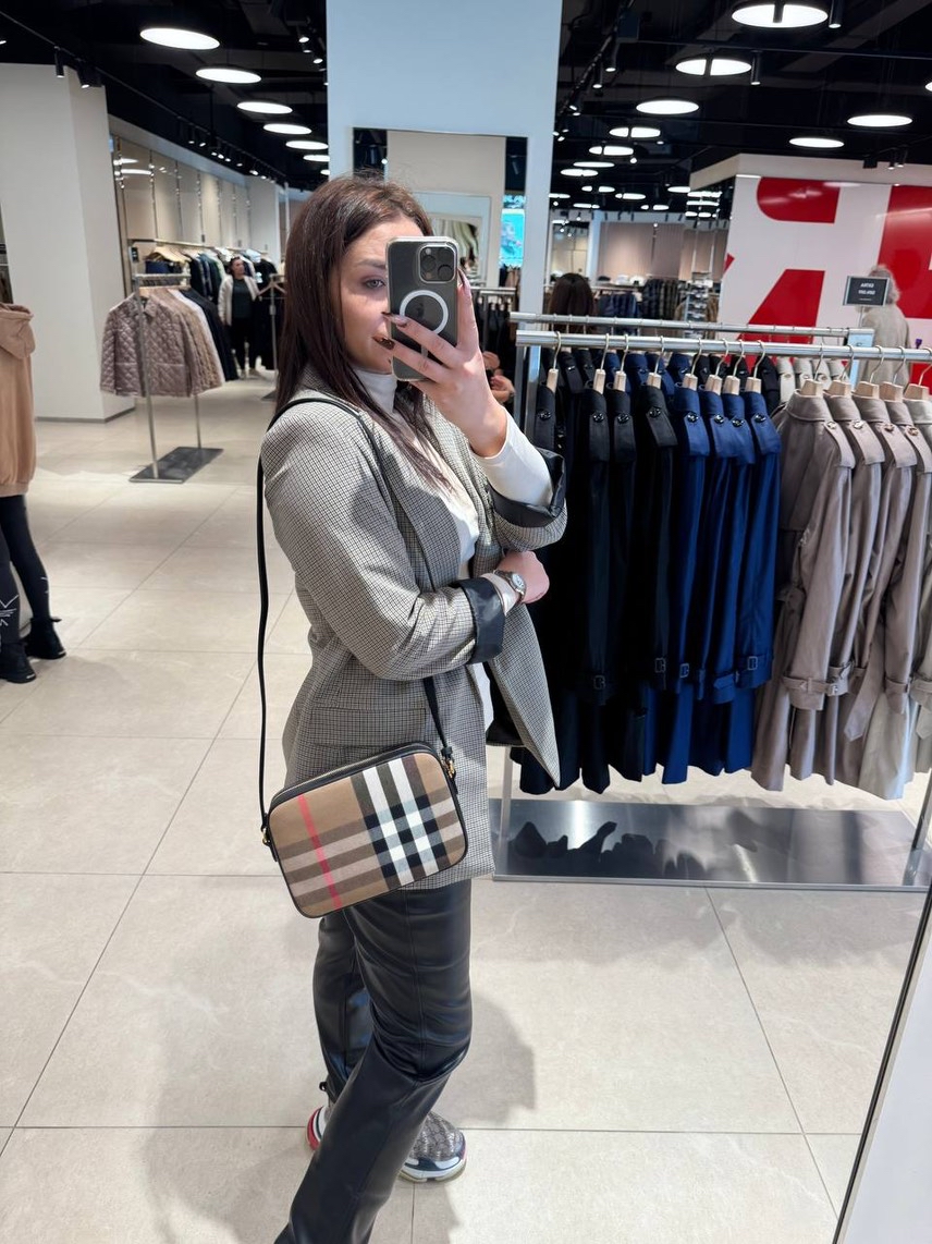 BURBERRY Crossbody bags side view - Women's luxury Bags