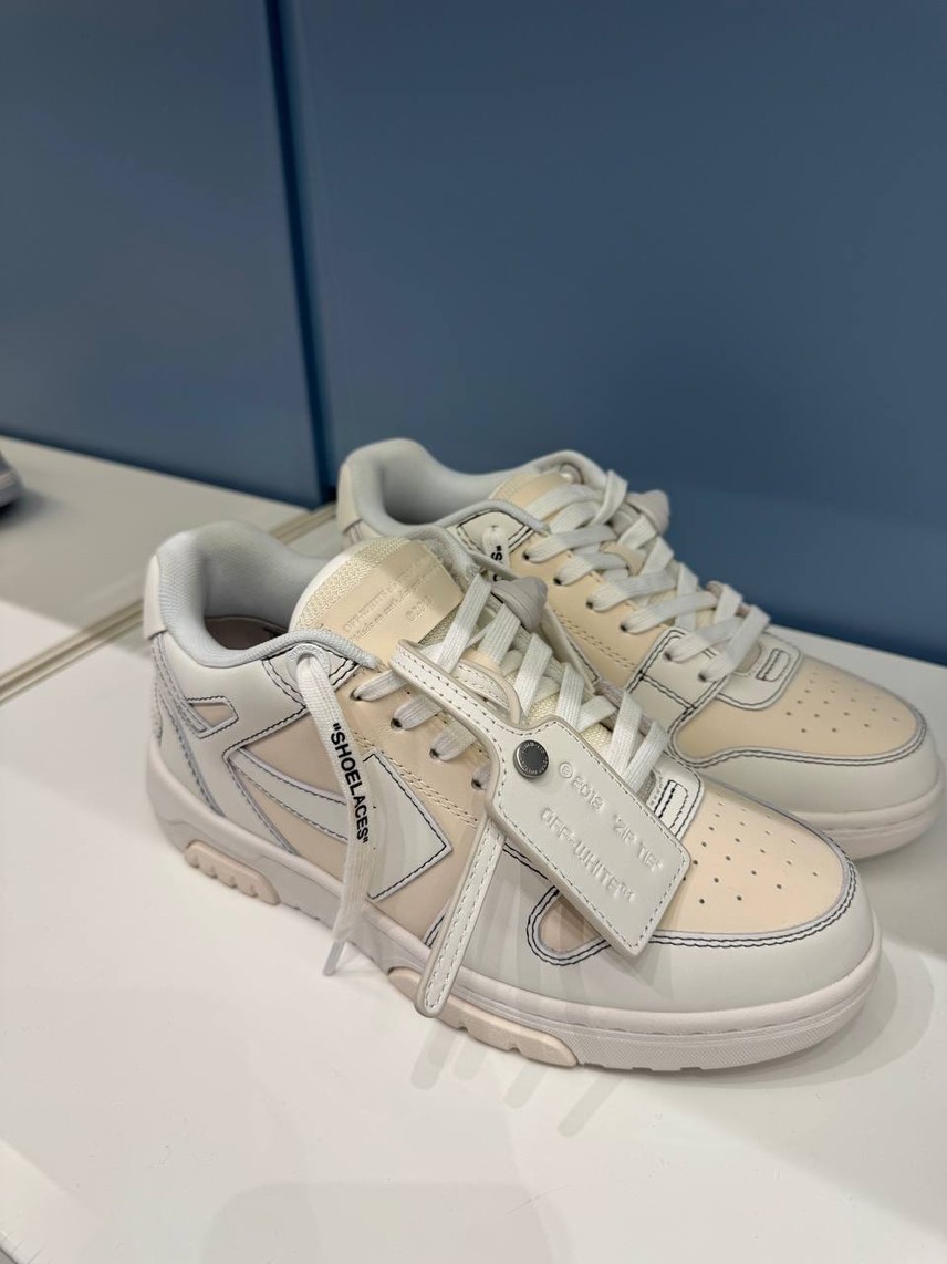 OFF-WHITE Sneakers front view - Women's luxury Shoes