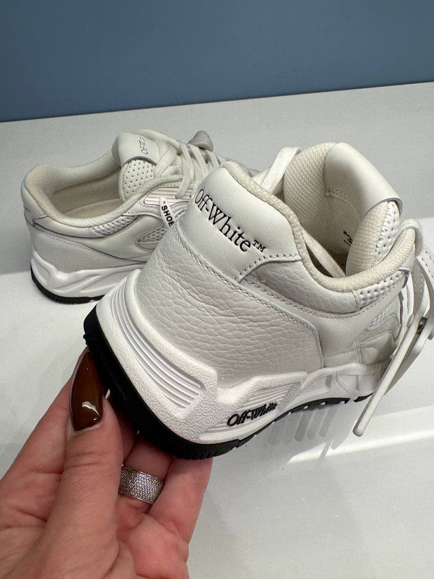 OFF-WHITE Sneakers side view - Women's luxury Shoes