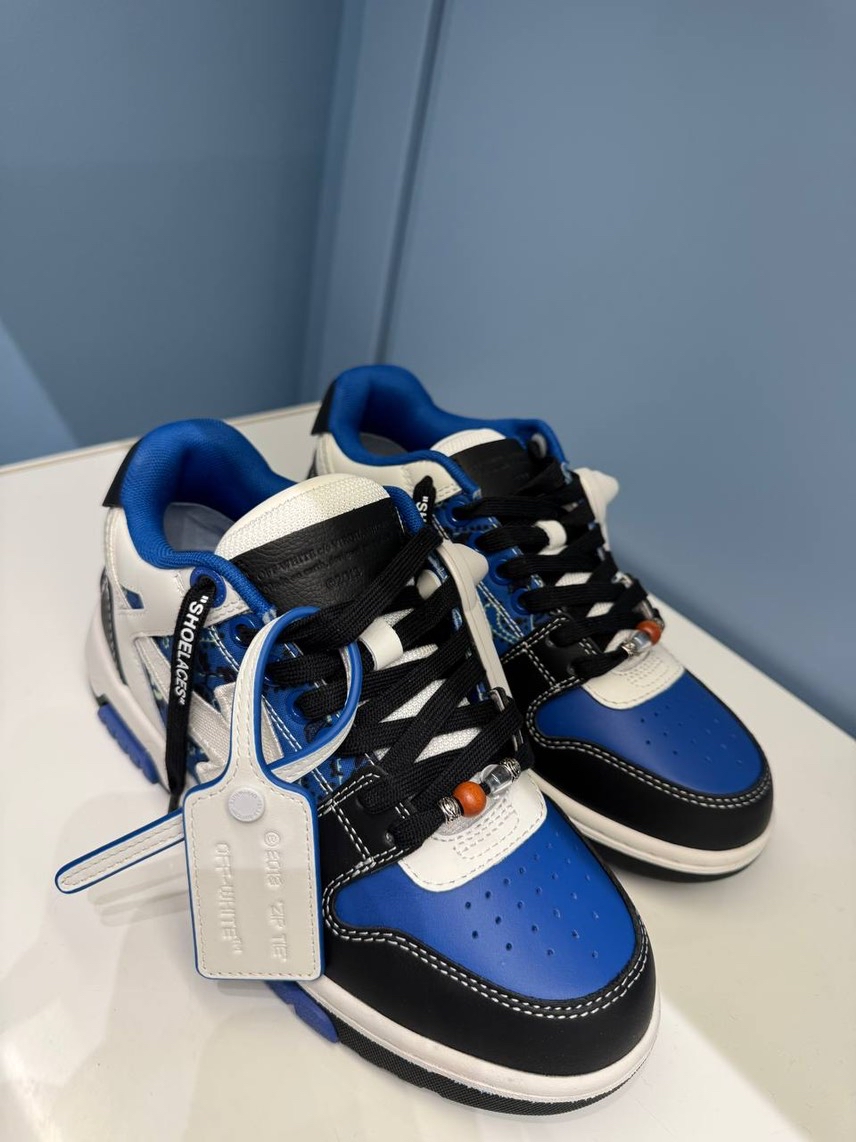 OFF-WHITE Sneakers side view - Women's luxury Shoes